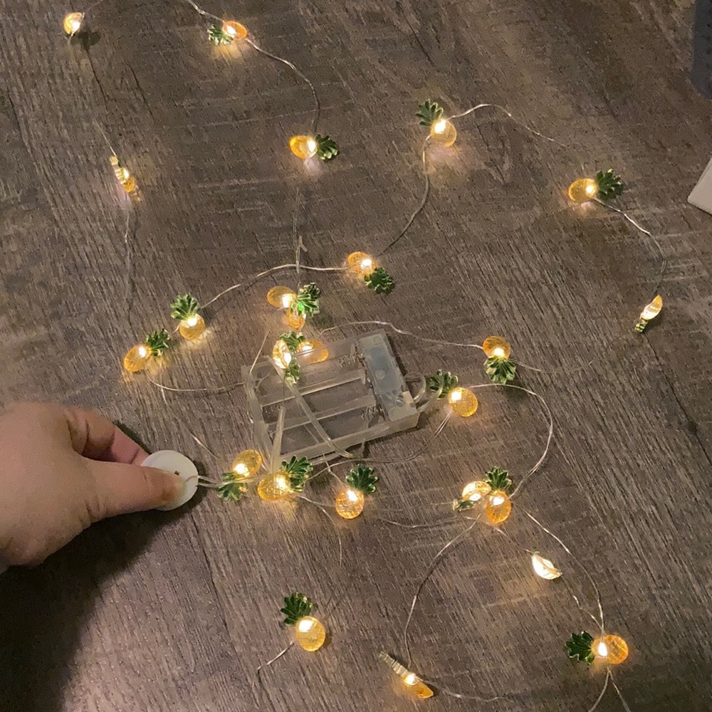 Pineapple lights